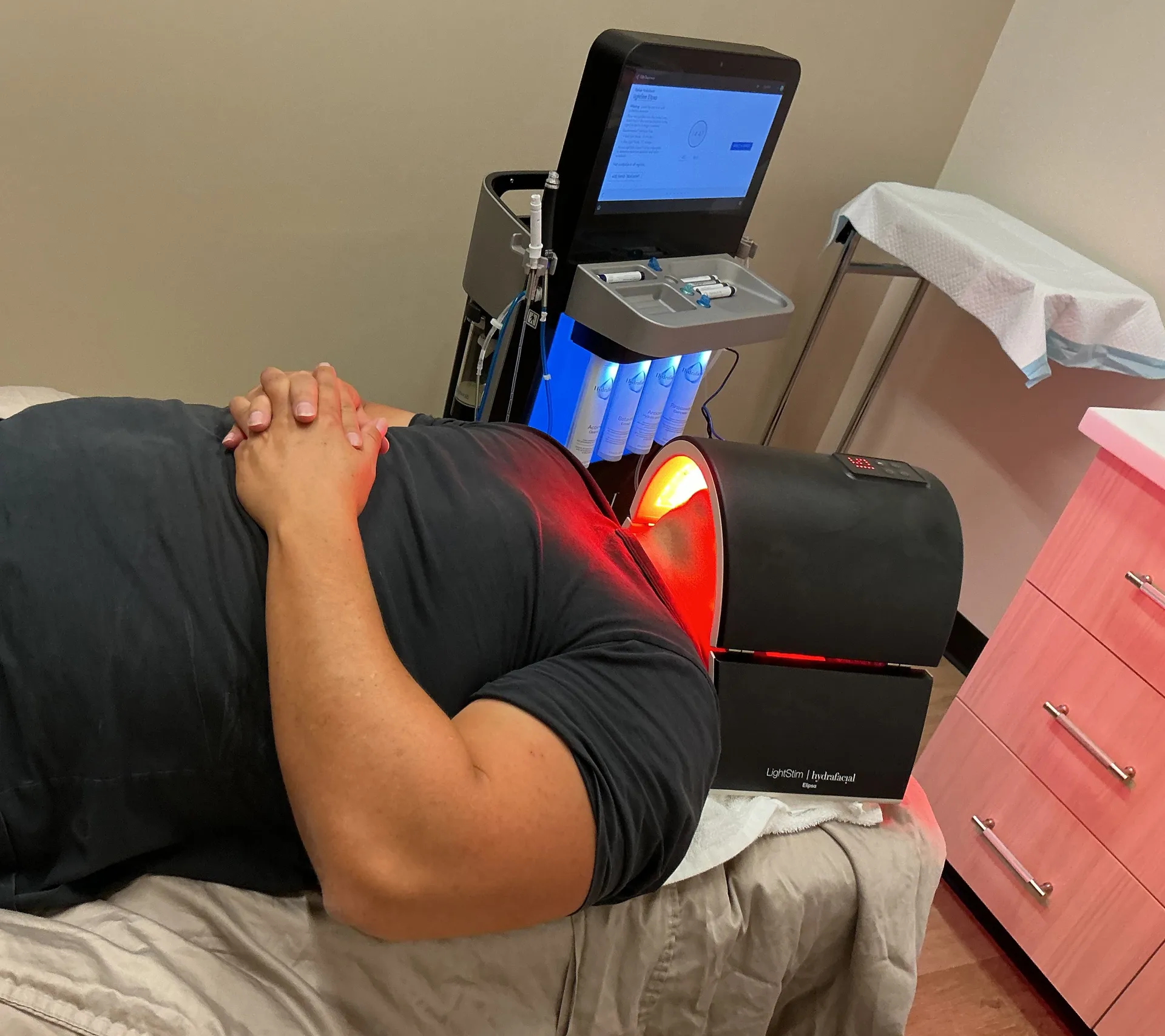 Elipsa LightStim+ treatment at Everis Aesthetic Medicine in Milpitas, CA